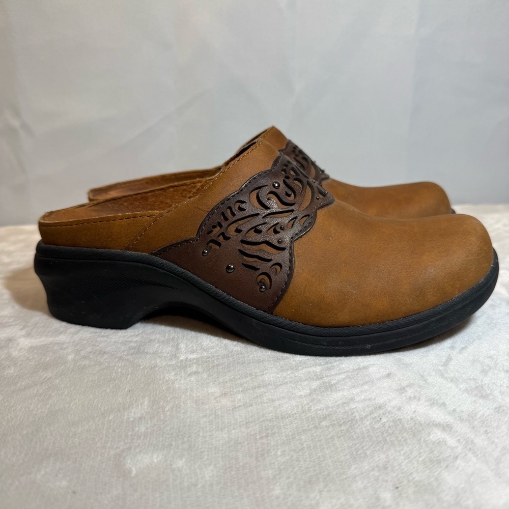 Ariat Brown Leather Mule Clogs Cutout Detail Size 7B‎